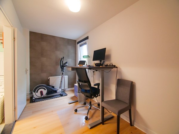 Foto - Te koop: Vrijstaande woning uit 1990 in Vaals met hoogwaardige afwerking, voldoende ruimten, garage en tuin op een ruim perceel